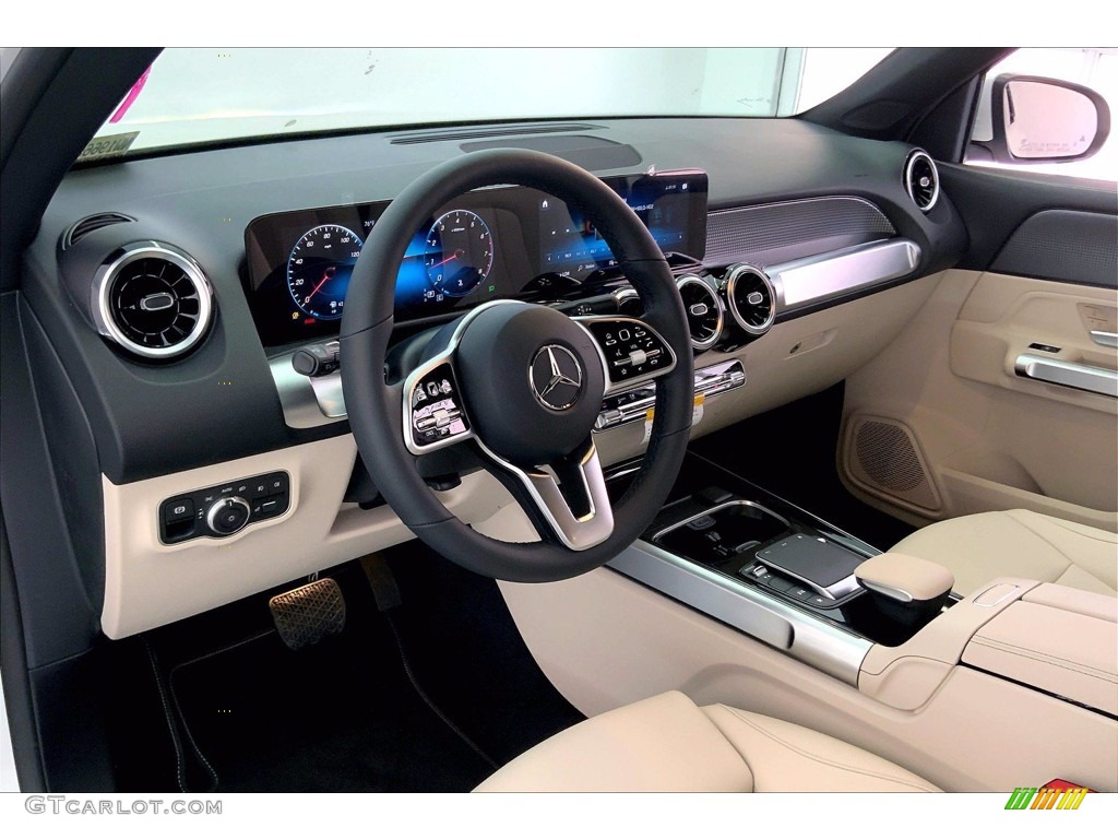 2022 Mercedes-Benz GLB 250 Front Seat Photo #144038659