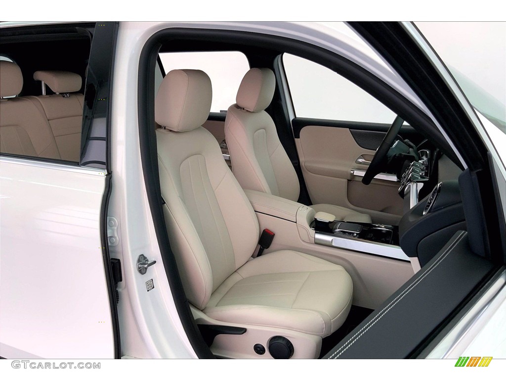 Macchiato Beige Interior 2022 Mercedes-Benz GLB 250 Photo #144038674