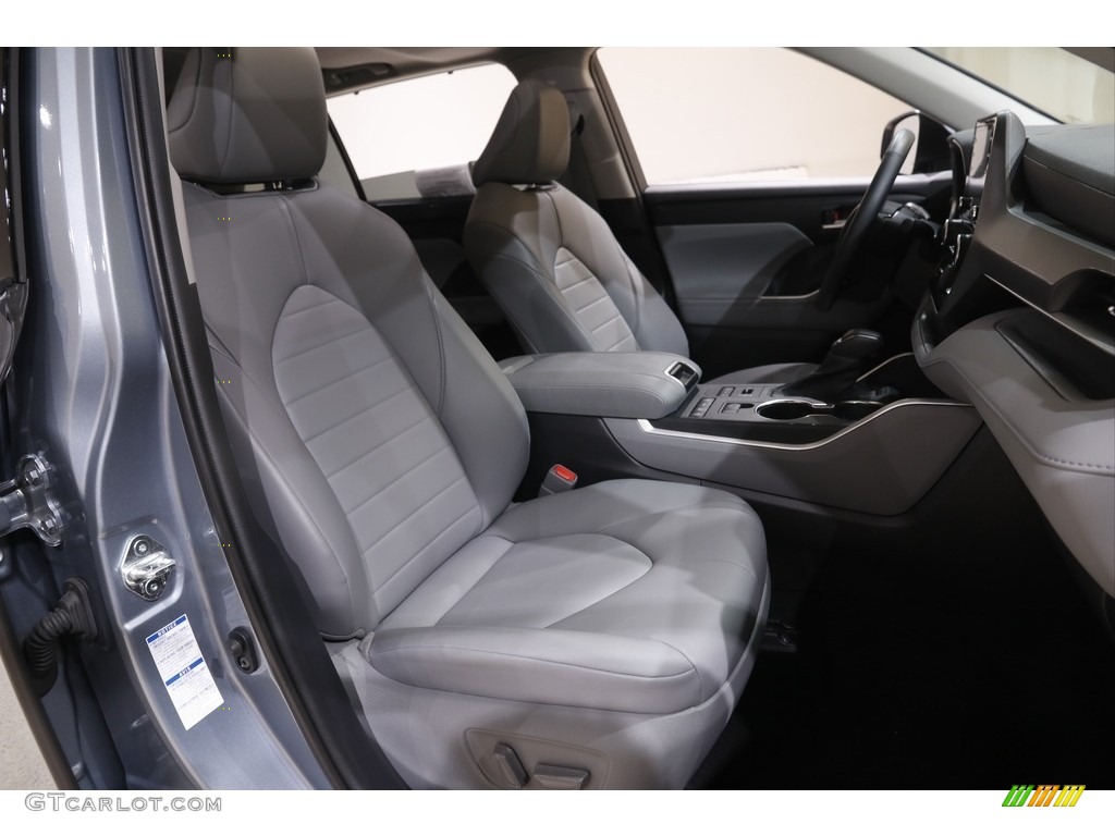 2021 Toyota Highlander XLE AWD Front Seat Photo #144043471