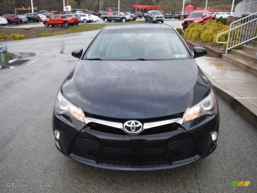 2017 Camry SE - Cosmic Gray Mica / Ash photo #12