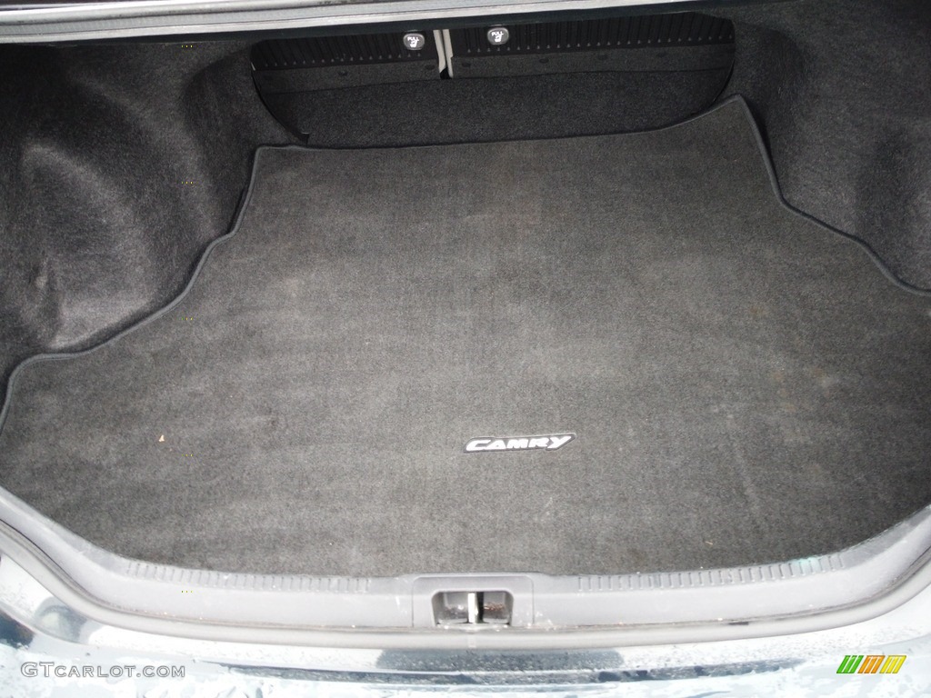 2017 Camry SE - Cosmic Gray Mica / Ash photo #32