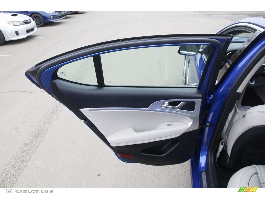 2020 Hyundai Genesis G70 AWD Black/Gray Door Panel Photo #144046564