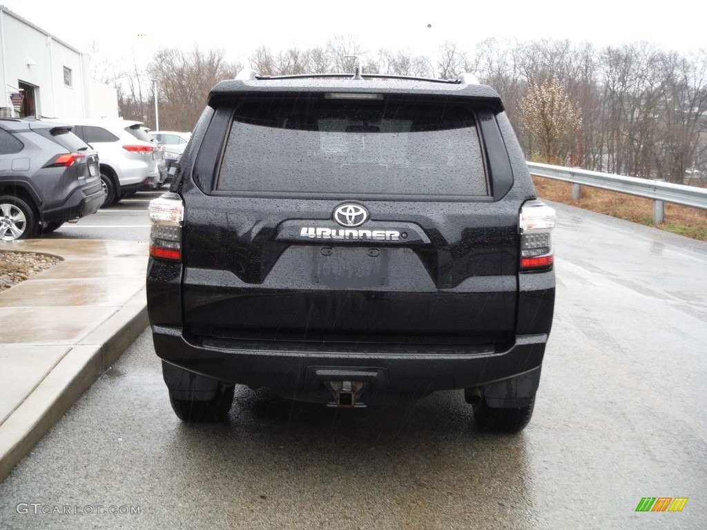 2016 4Runner SR5 Premium 4x4 - Midnight Black Metallic / Graphite photo #18