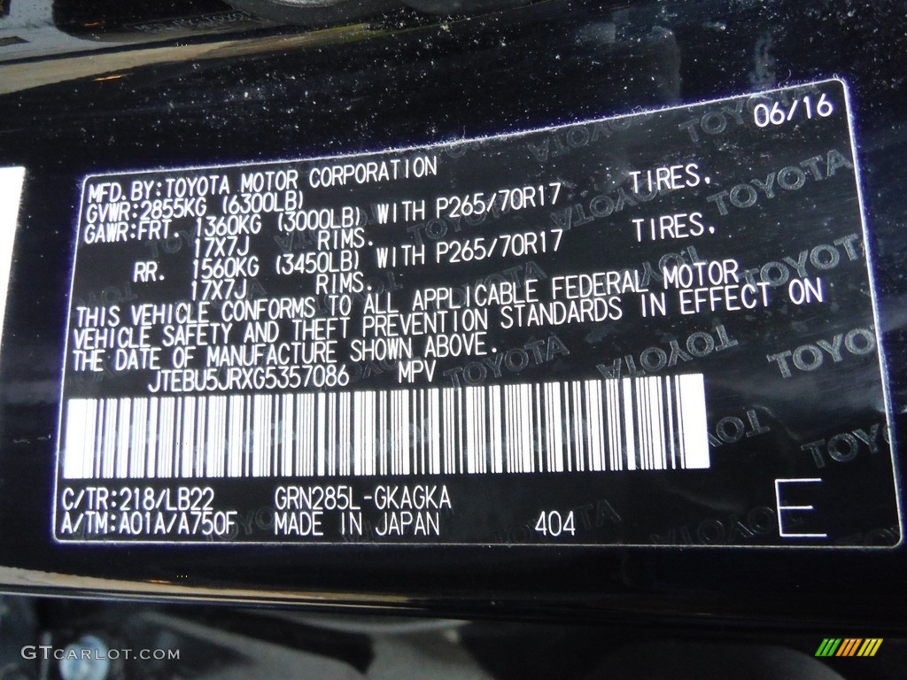 2016 4Runner SR5 Premium 4x4 - Midnight Black Metallic / Graphite photo #33