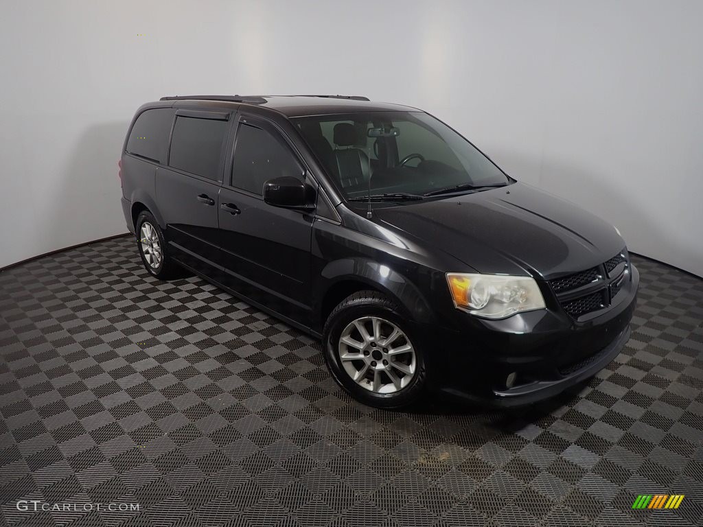 2013 Grand Caravan R/T - Brilliant Black Crystal Pearl / Black photo #4