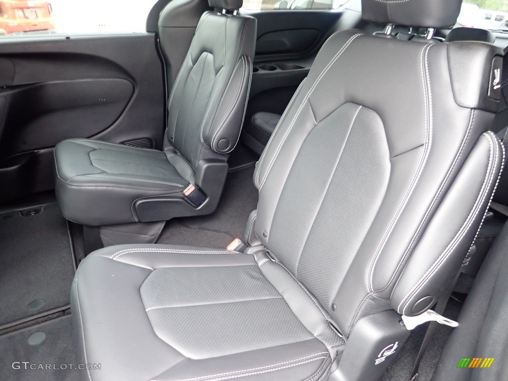 2022 Chrysler Pacifica Touring L AWD Rear Seat Photo #144051671