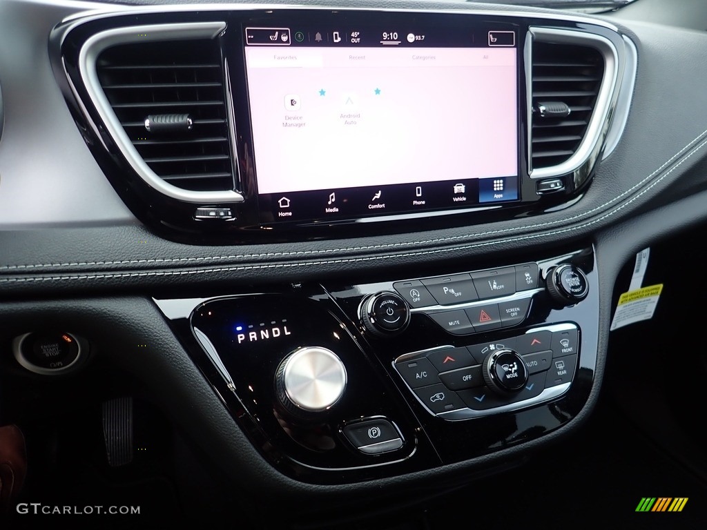 2022 Chrysler Pacifica Touring L AWD Controls Photo #144051815