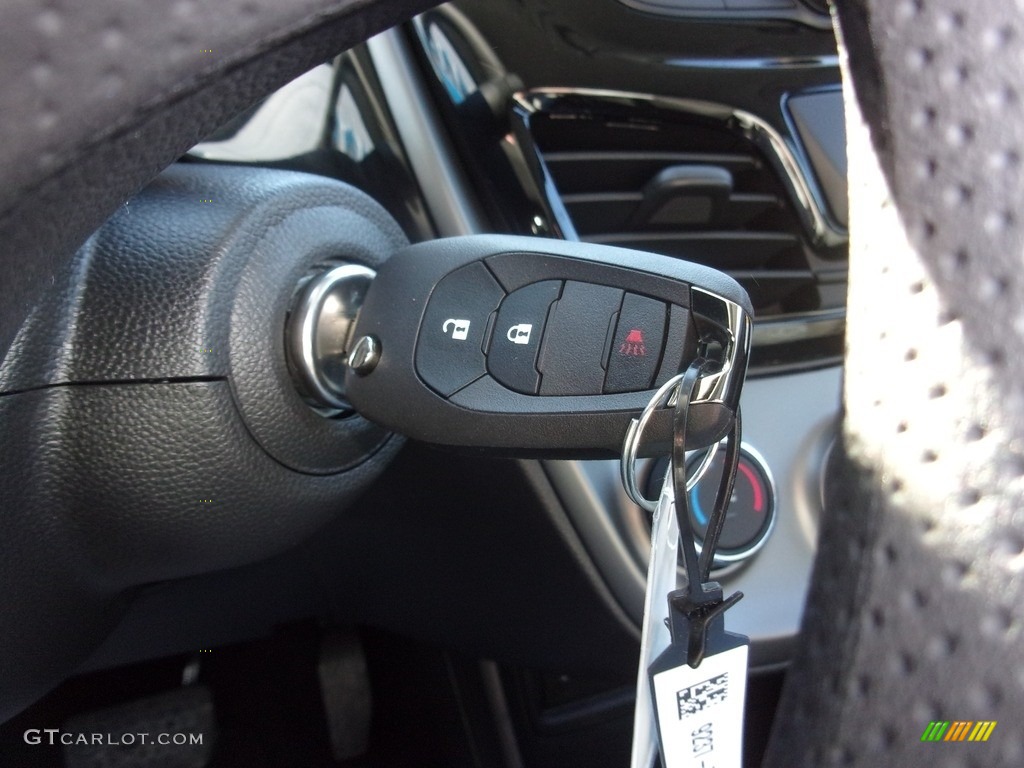 2022 Chevrolet Spark LT Keys Photo #144054135