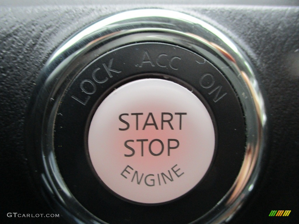 2018 Armada SV - Gun Metallic / Charcoal photo #19