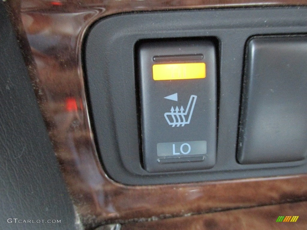 2018 Armada SV - Gun Metallic / Charcoal photo #25