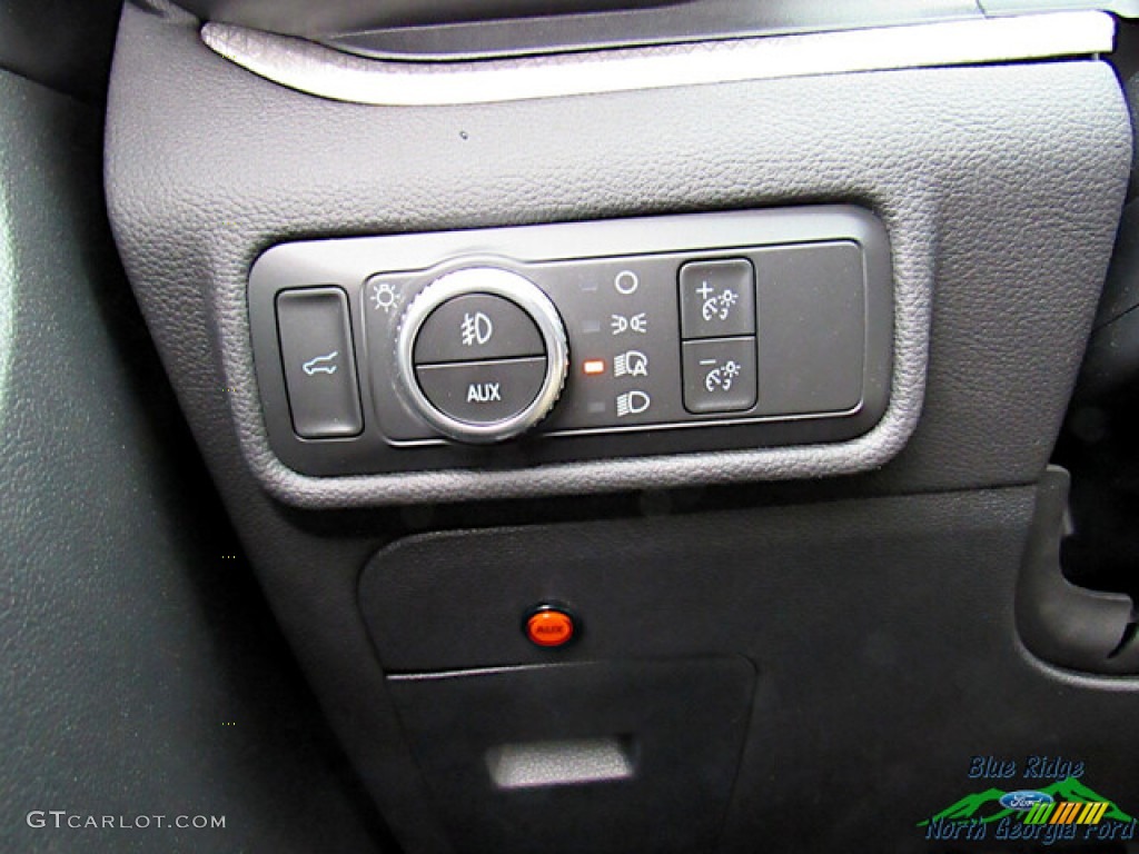 2022 Explorer Timberline 4WD - Star White Metallic / Deep Cypress photo #25