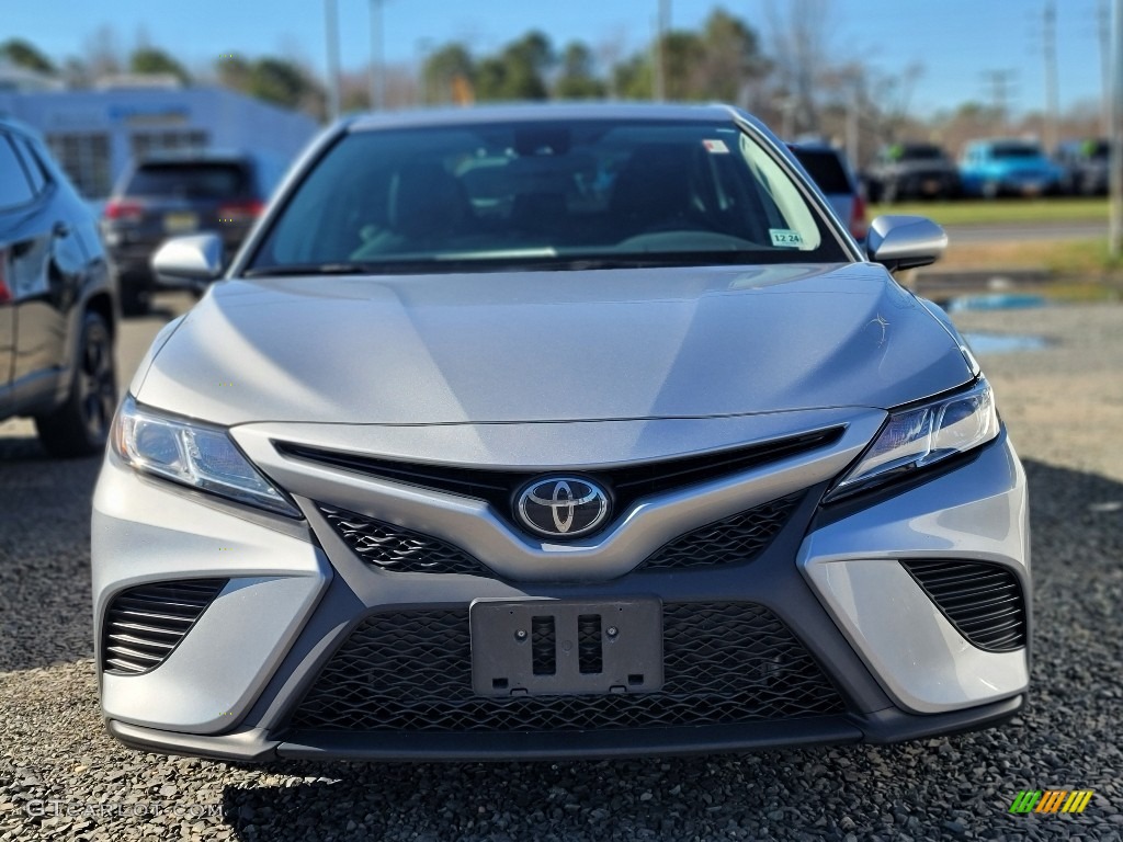 2019 Camry SE - Celestial Silver Metallic / Black photo #2