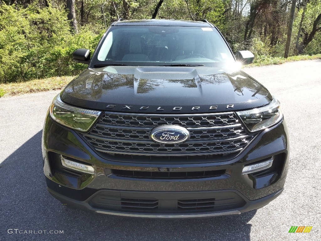 2021 Explorer XLT - Agate Black Metallic / Light Slate photo #3
