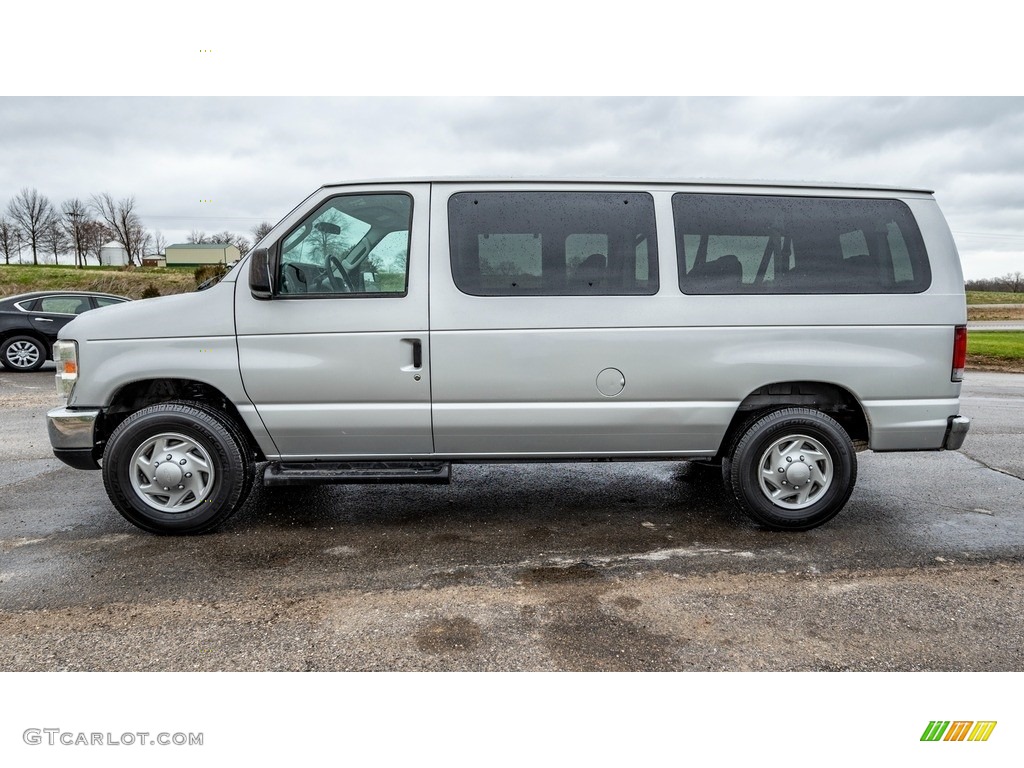 2010 E Series Van E350 XL Passenger - Ingot Silver Metallic / Medium Flint photo #7