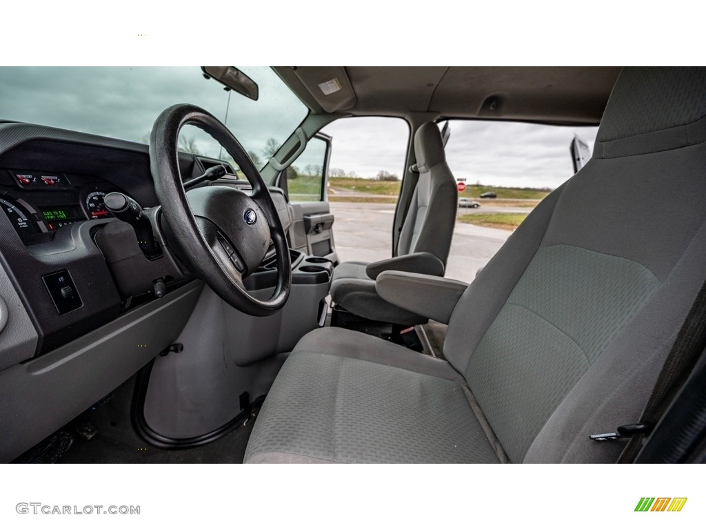 2010 E Series Van E350 XL Passenger - Ingot Silver Metallic / Medium Flint photo #18
