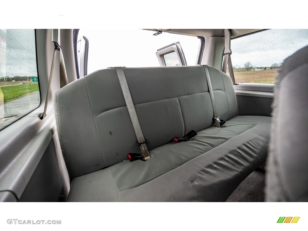 2010 E Series Van E350 XL Passenger - Ingot Silver Metallic / Medium Flint photo #22
