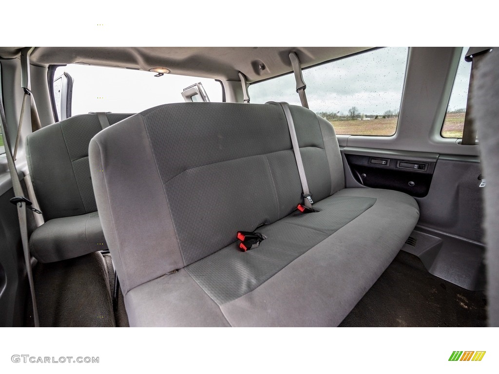 2010 E Series Van E350 XL Passenger - Ingot Silver Metallic / Medium Flint photo #23