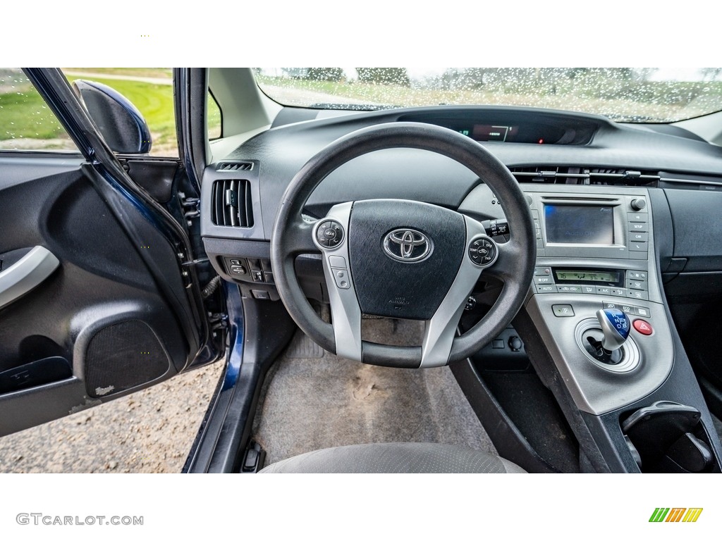 2013 Prius Four Hybrid - Nautical Blue Metallic / Misty Gray photo #31