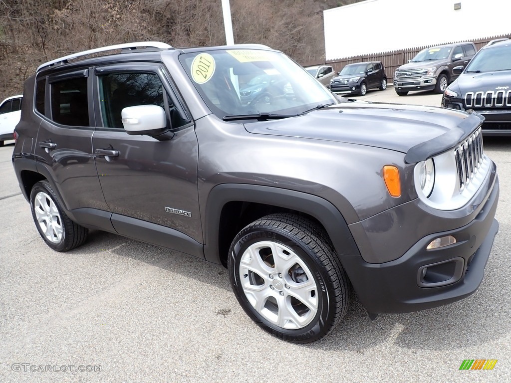 2017 Renegade Limited 4x4 - Granite Crystal Metallic / Black photo #8