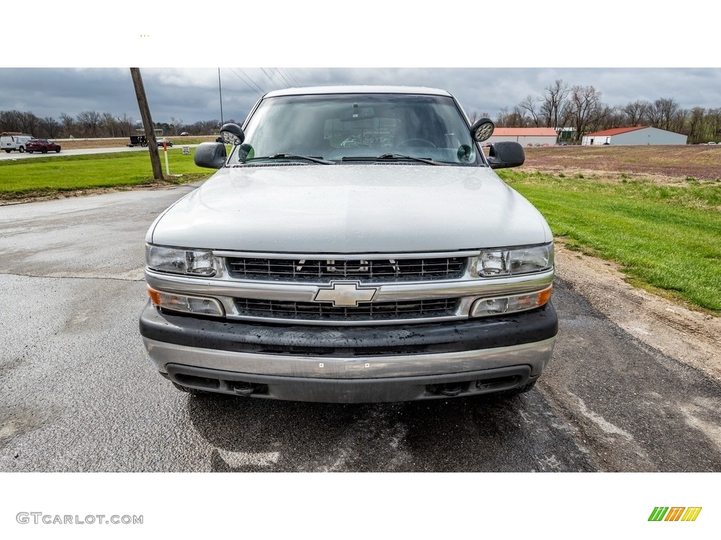 2002 Suburban 2500 LS 4x4 - Summit White / Graphite/Medium Gray photo #9