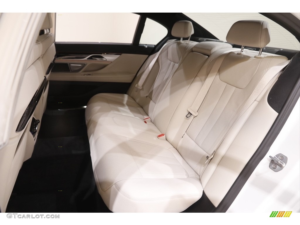 2019 BMW 7 Series 740i xDrive Sedan Interior Color Photos