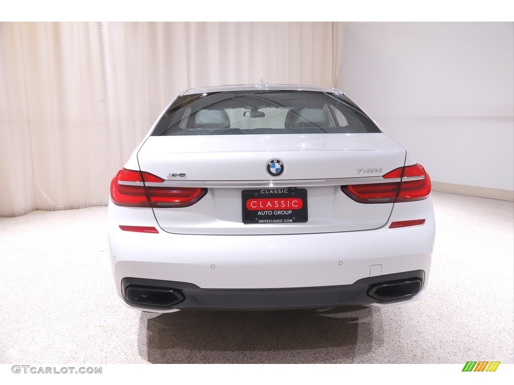 2019 7 Series 740i xDrive Sedan - Mineral White Metallic / Ivory White photo #21