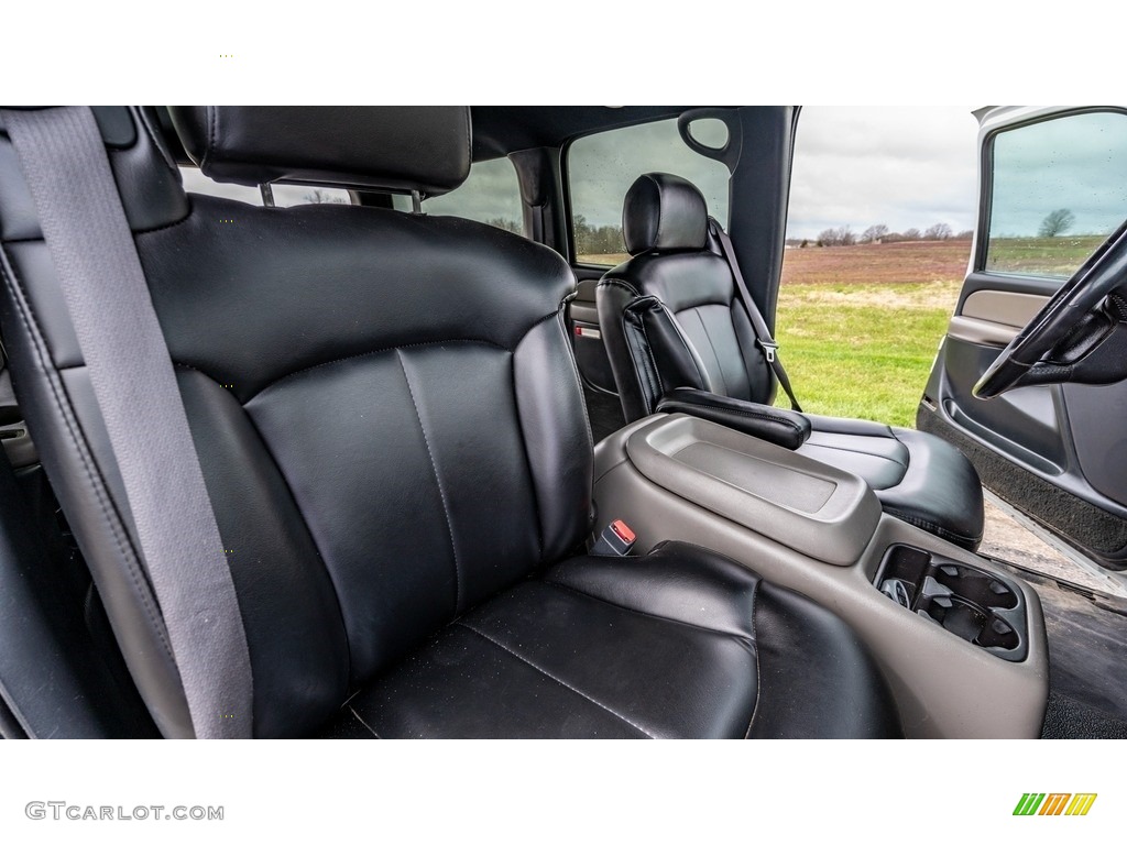 2002 Suburban 2500 LS 4x4 - Summit White / Graphite/Medium Gray photo #26