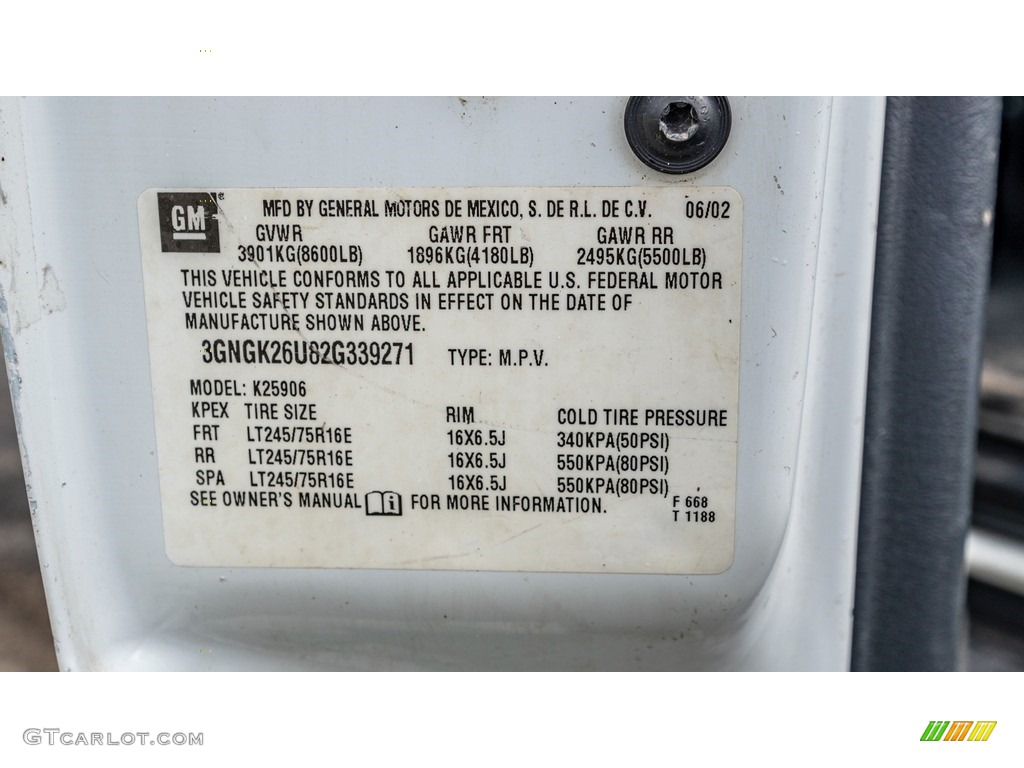 2002 Suburban 2500 LS 4x4 - Summit White / Graphite/Medium Gray photo #29