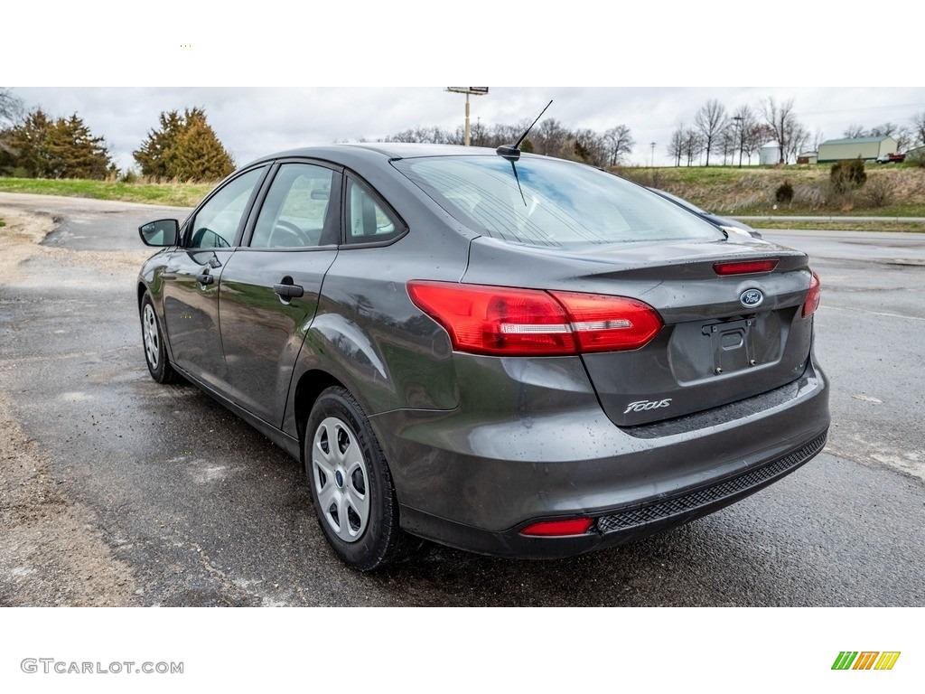 2018 Focus S Sedan - Magnetic / Charcoal Black photo #6