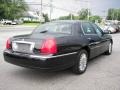 2008 Black Lincoln Town Car Signature Limited  photo #3