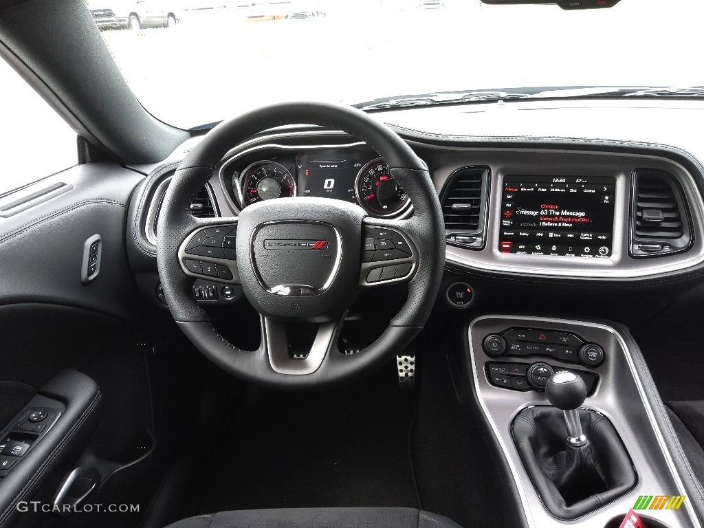 2022 Dodge Challenger R/T Scat Pack Black Dashboard Photo #144072203