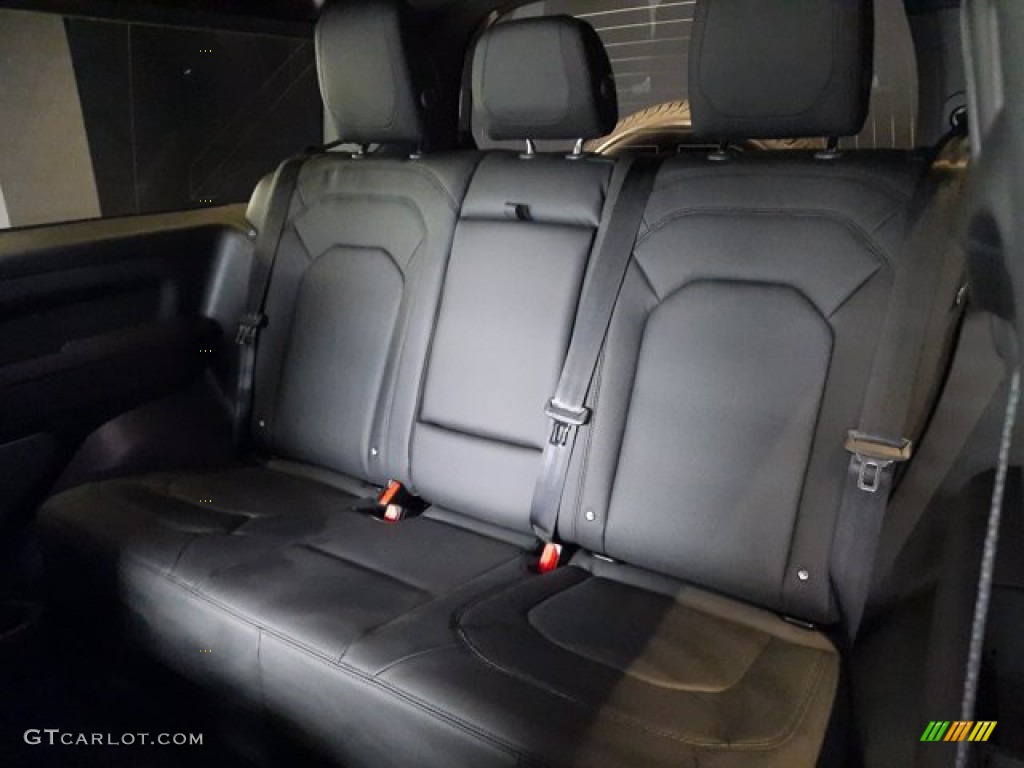 2023 Land Rover Defender 90 S Rear Seat Photos
