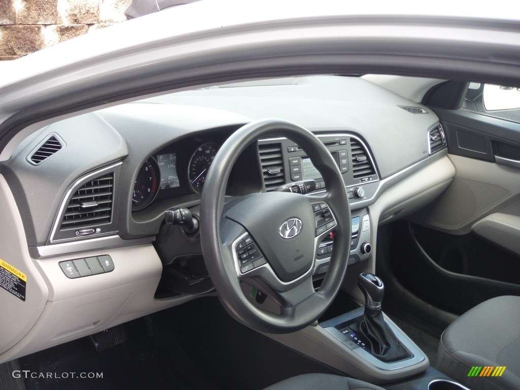 2017 Elantra SE - Silver / Gray photo #10