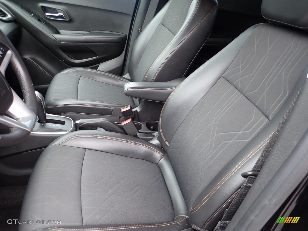 2019 Chevrolet Trax LT Front Seat Photos