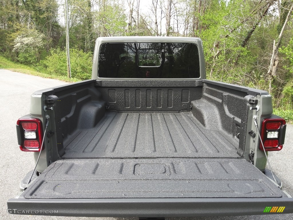 2022 Gladiator High Altitude 4x4 - Sting-Gray / Black photo #8