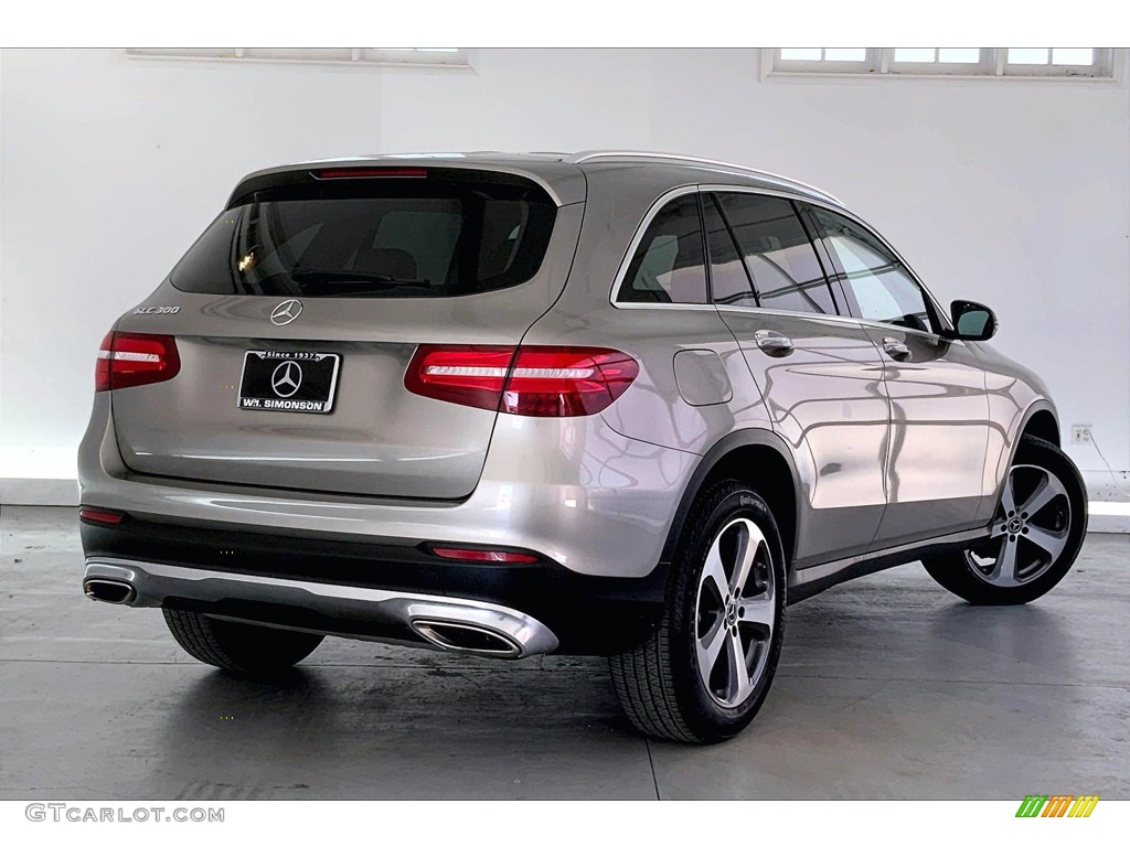 2019 GLC 300 - Mojave Silver Metallic / Silk Beige/Black photo #13
