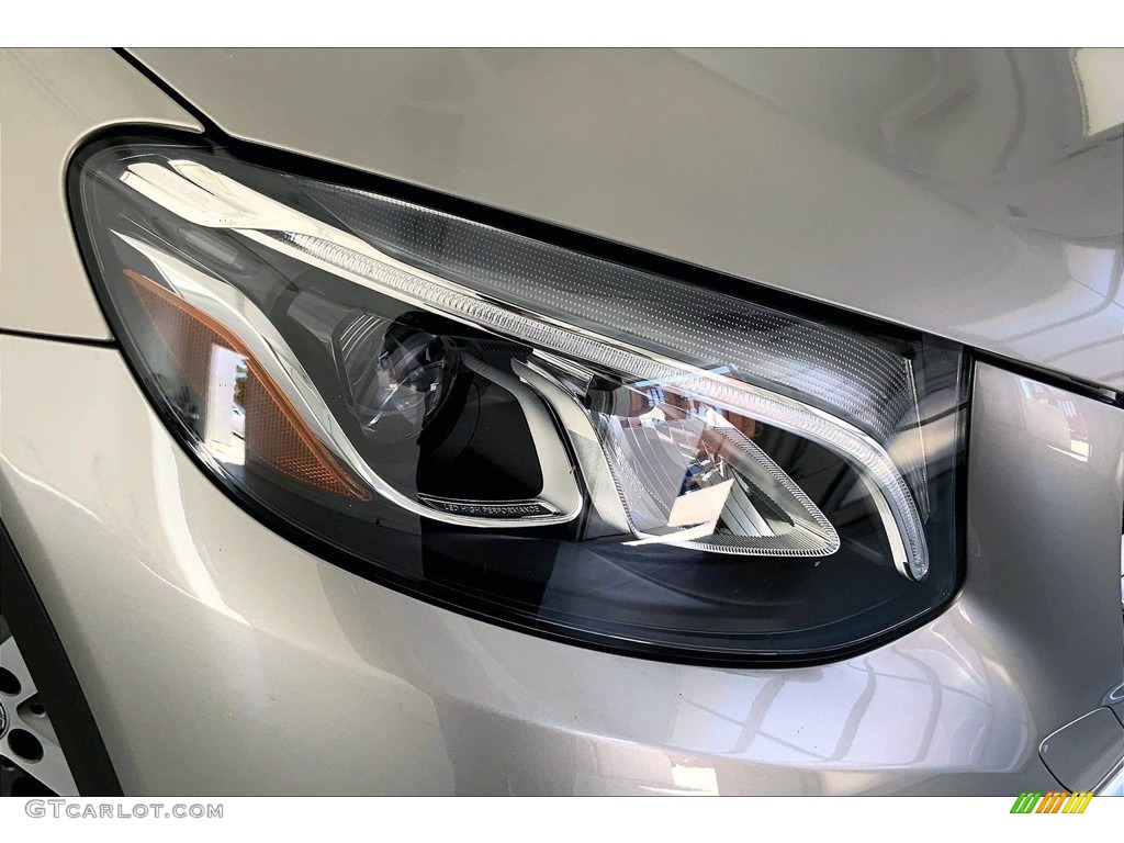 2019 GLC 300 - Mojave Silver Metallic / Silk Beige/Black photo #28