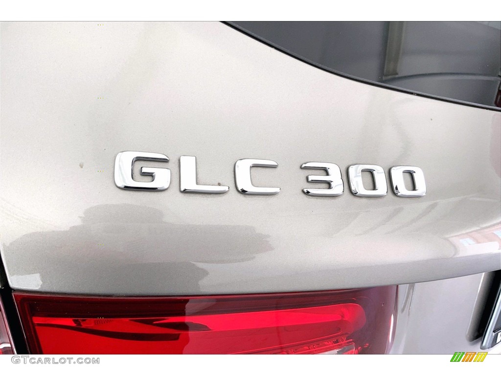 2019 GLC 300 - Mojave Silver Metallic / Silk Beige/Black photo #31