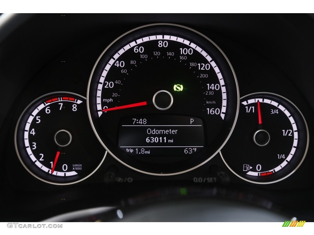2015 Volkswagen Beetle 1.8T Convertible Gauges Photos