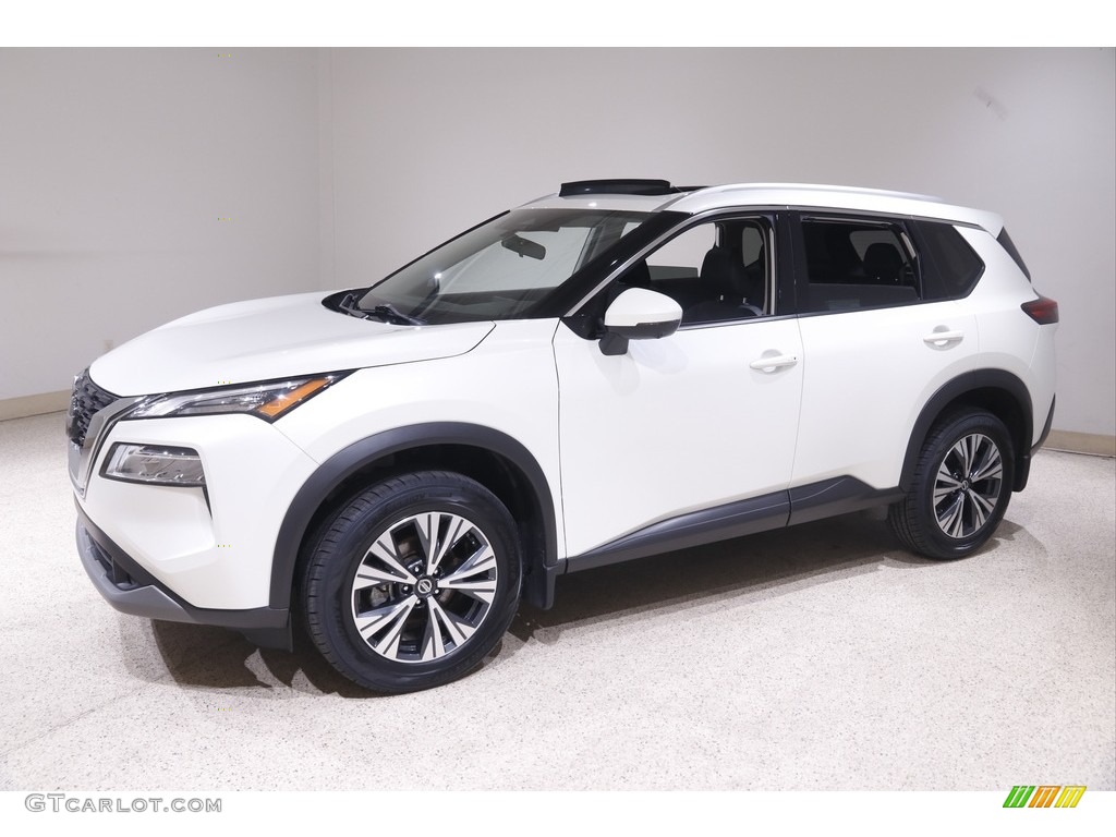 2021 Rogue SV AWD - Pearl White Tricoat / Charcoal photo #3