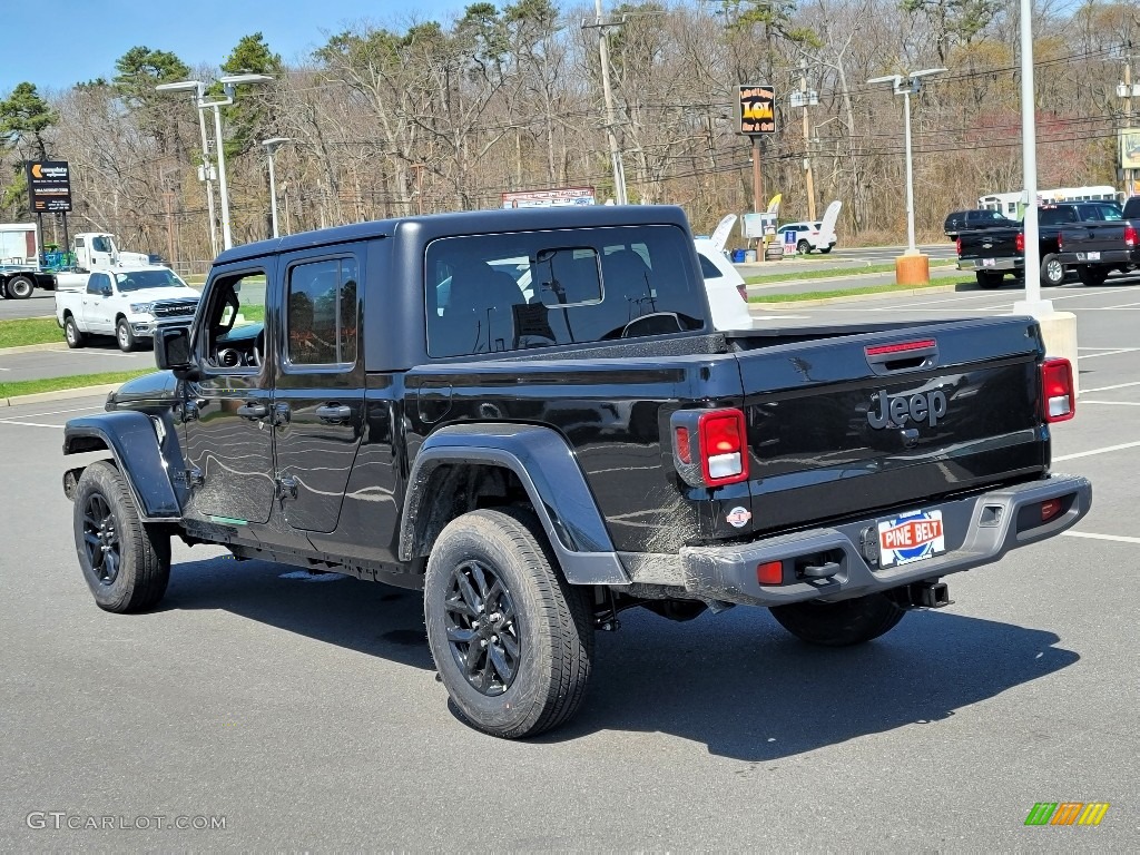 2022 Gladiator Sport 4x4 - Black / Black photo #4