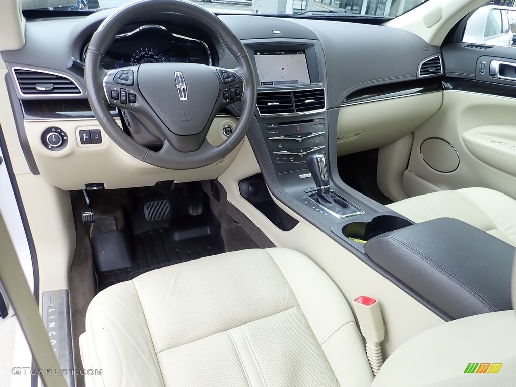 2016 Lincoln MKT Elite AWD Interior Color Photos