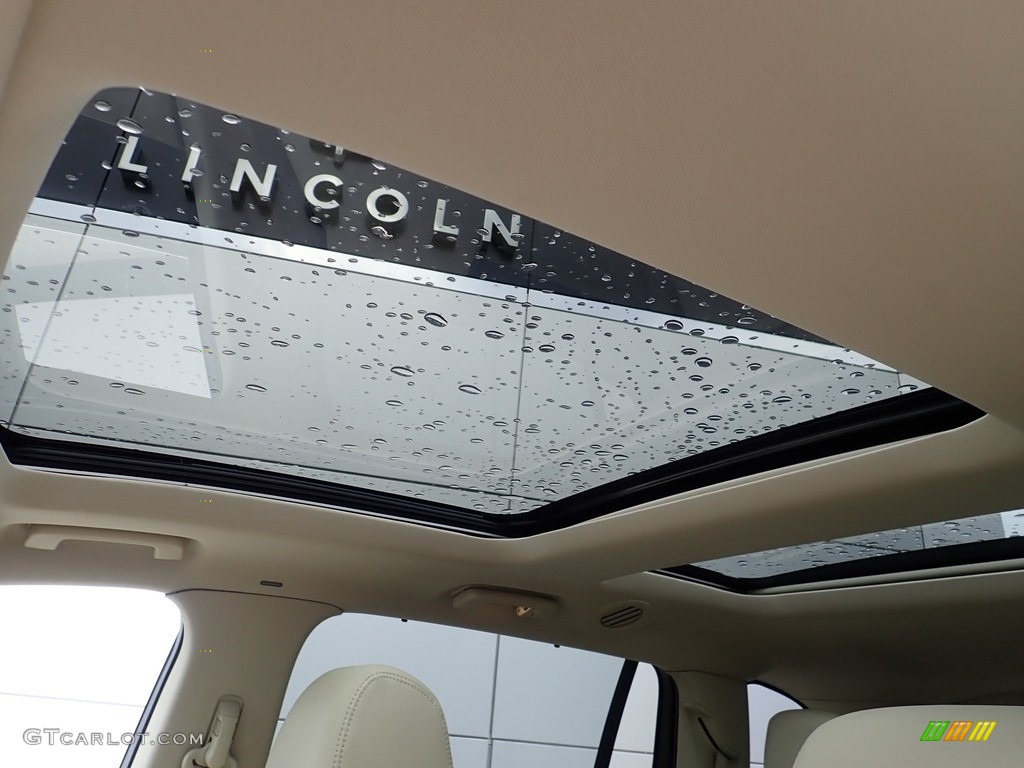 2016 Lincoln MKT Elite AWD Sunroof Photos