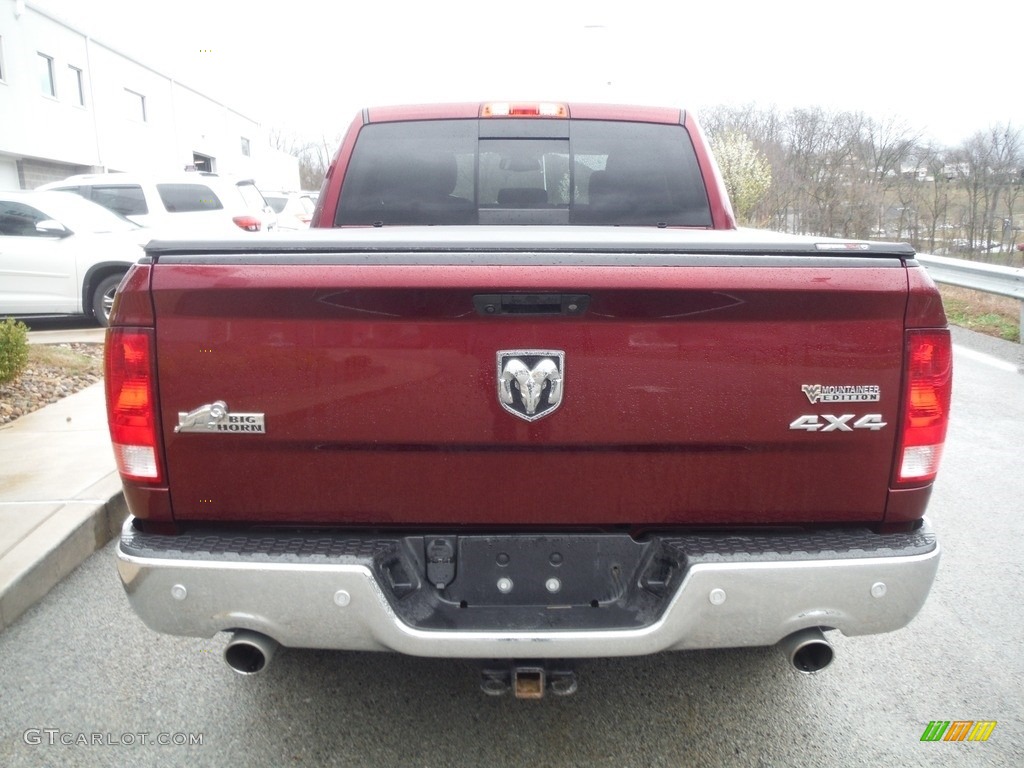 2018 1500 Big Horn Crew Cab 4x4 - Delmonico Red Pearl / Black/Diesel Gray photo #19