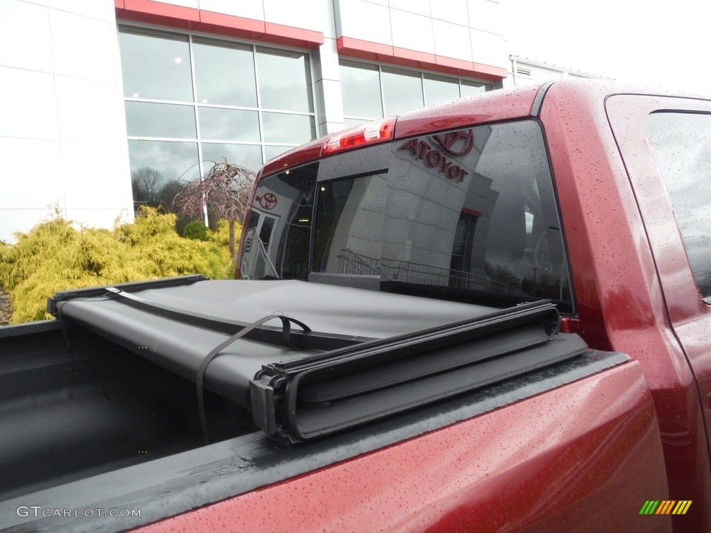 2018 1500 Big Horn Crew Cab 4x4 - Delmonico Red Pearl / Black/Diesel Gray photo #22