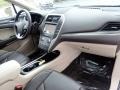 White Platinum - MKC Reserve AWD Photo No. 12