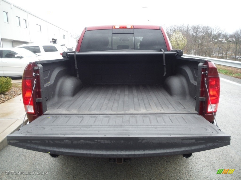 2018 1500 Big Horn Crew Cab 4x4 - Delmonico Red Pearl / Black/Diesel Gray photo #23