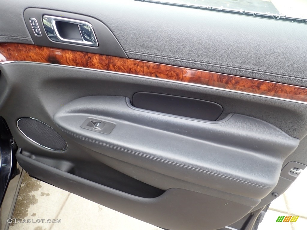 2019 Lincoln MKT Elite AWD Charcoal Black Door Panel Photo #144088394