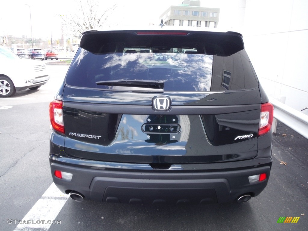 2020 Passport EX-L AWD - Black Forest Pearl / Gray photo #9