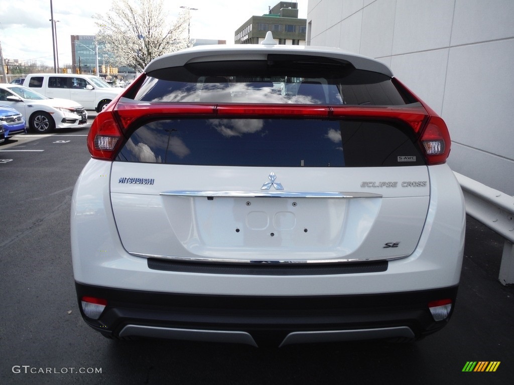 2018 Eclipse Cross SE S-AWC - Diamond White Pearl / Black photo #8